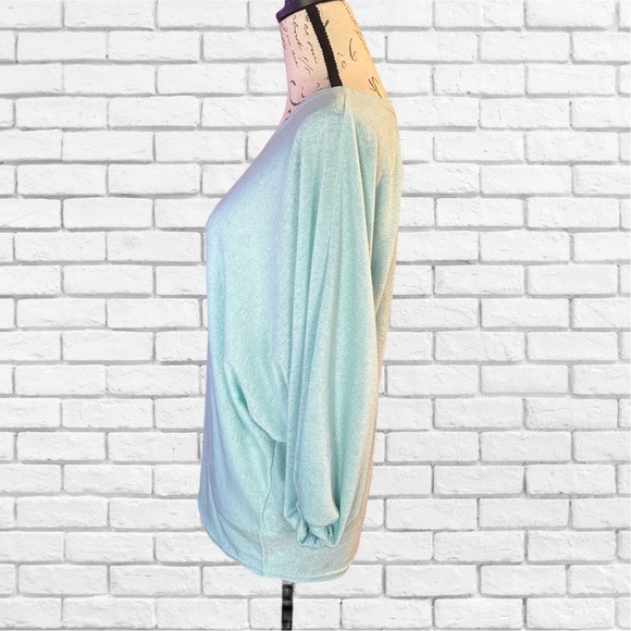 Shirt - Picture 2 of 5